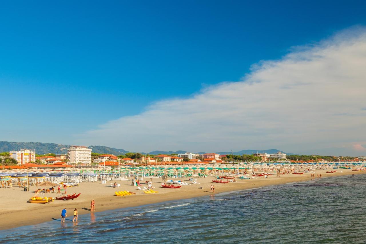Apartamento La Casa Nel Parco Viareggio Exterior foto